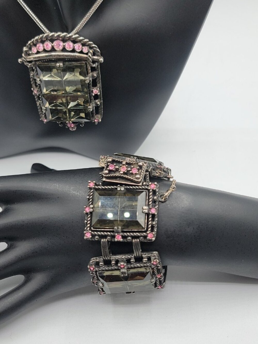 Sarah Coventry Midnight Magic Necklace & Bracelet Black w/Pink Grey Rhinestones - Picture 3 of 16